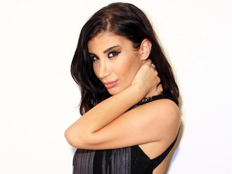 İrem Dericiden xəbər var