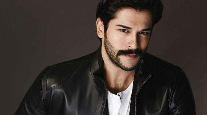 Burak Özçivitdən xəbər var